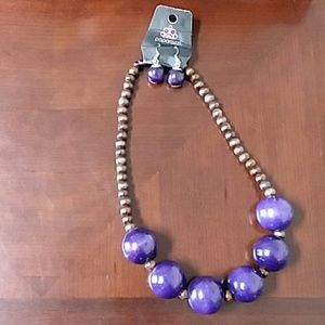 Cute beaded paparazzi necklace with earrings